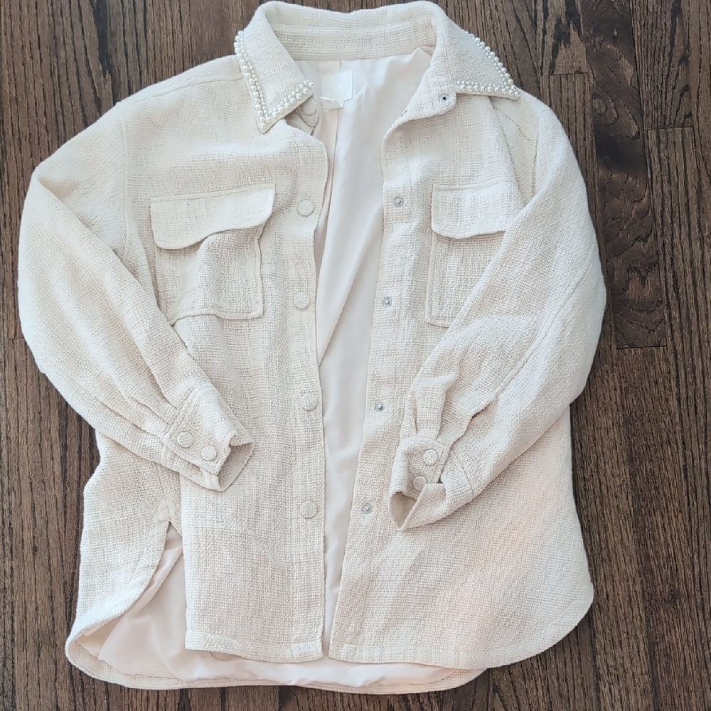 H&M Cream Button-Up Shirt with Pearl Collar